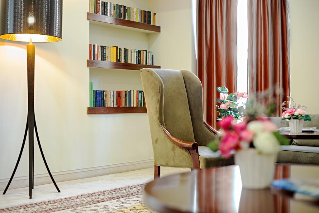 Ambassador Hotel Bichkek Extérieur photo
